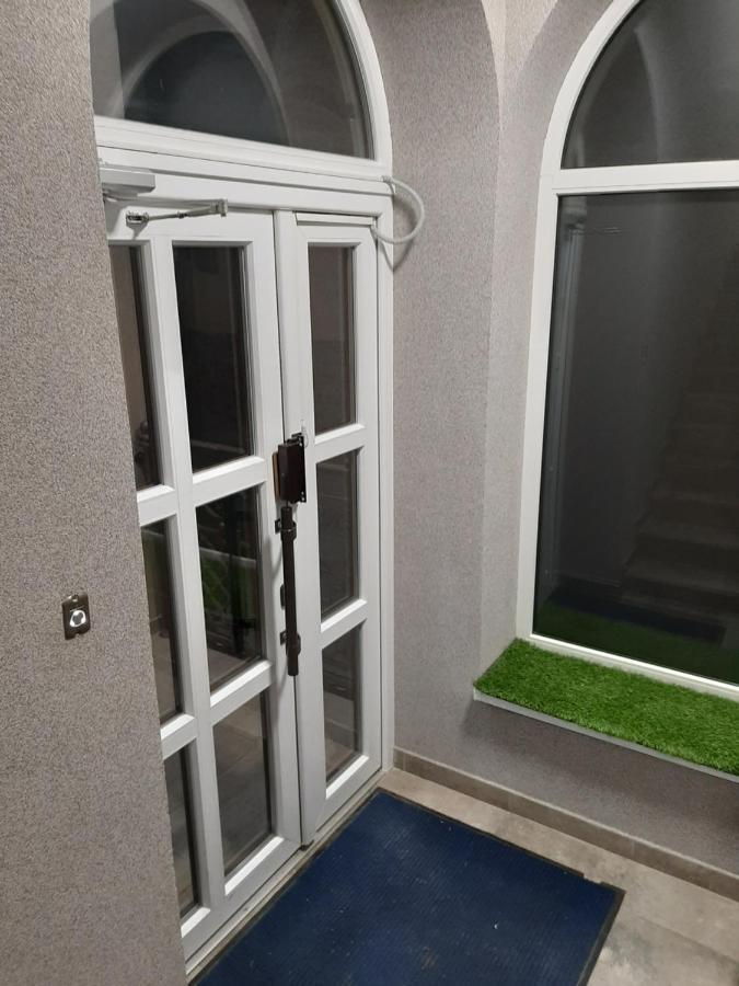New !!! Modern Lux Apartment In The City Center With A Terrace 무카체베 외부 사진